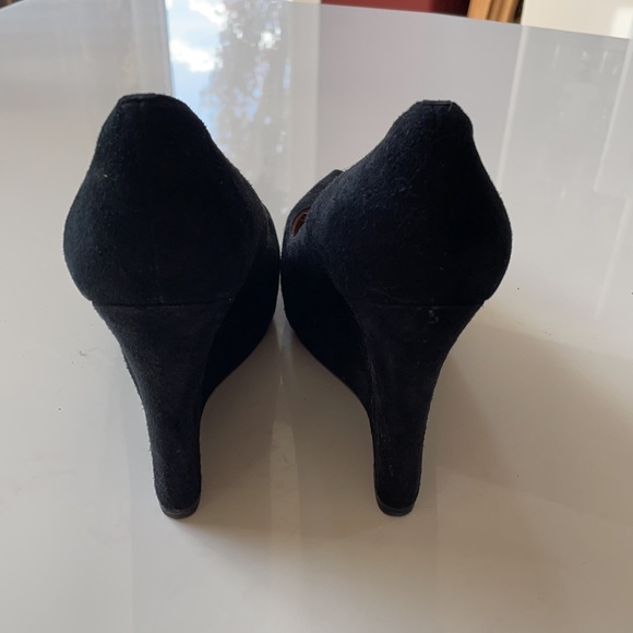 Anne Taylor Size 8 Black Suede Wedge - Picture 3 of 3